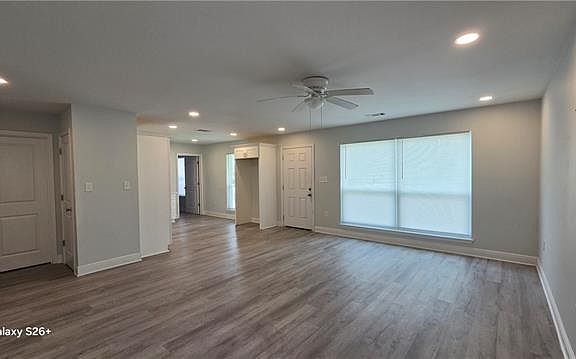 4th image of 7812 Angela St