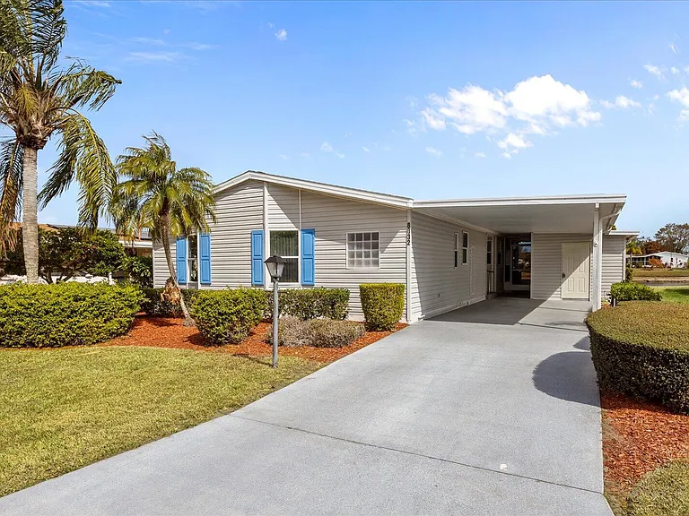 8032 Meadowlark Ln — Photo 2