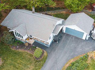 32 Orchard Cir, Lewiston, ME 04240