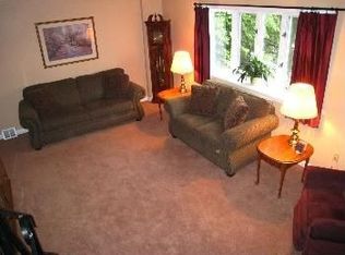 846 Ayrdale Rd, Philadelphia, PA 19128