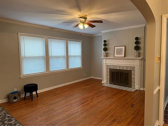 2nd image of 1403 W 27th Ter S