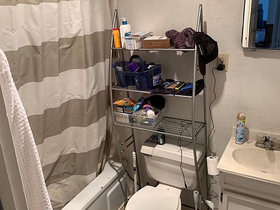 3rd image of 2707 5th Ave APT 2