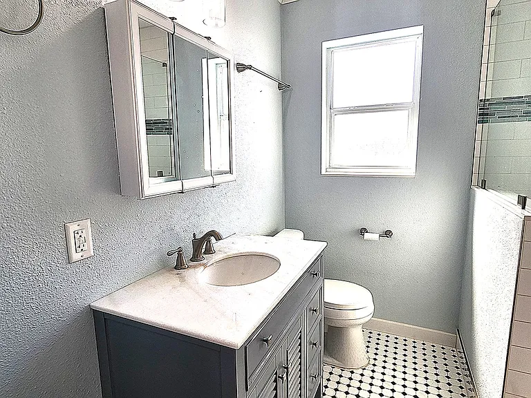733 Buena Vista Ave — Photo 13