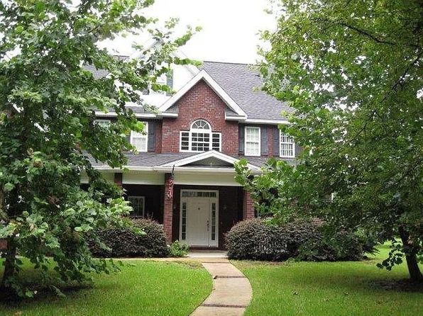 990 Godley Ave, Woodbine, GA 31569