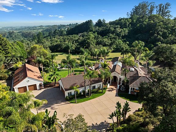 3rd image of 235 Vista Del Pajaro Rd