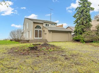 151 Cedar Crest Beach Rd, Clarington, ON L1C 5R2