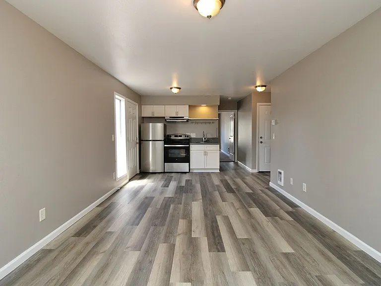 4605-4609 NE Killingsworth St — Photo 10