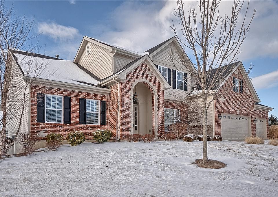 1st image of 211 Spyglass Hill Dr