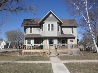 1105 Pleasant St, Osage, IA 50461