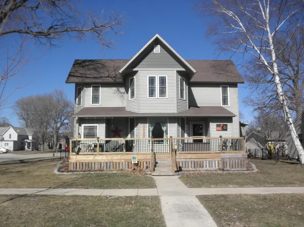 1105 Pleasant St, Osage, IA 50461