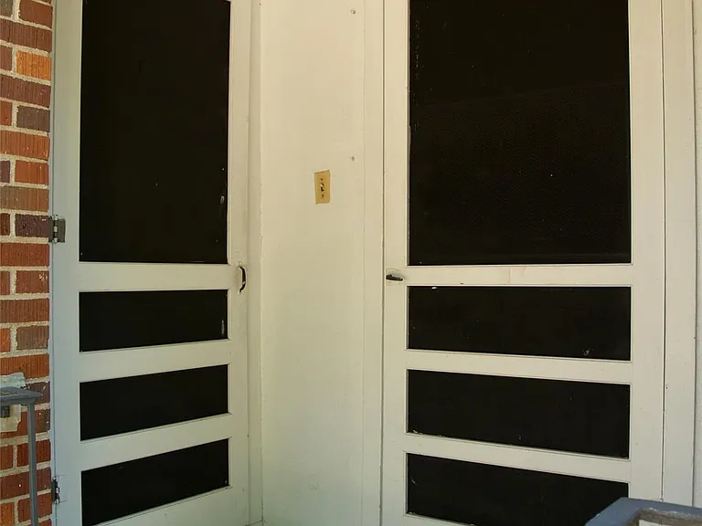 3206 Tom Green St #G — Photo 18