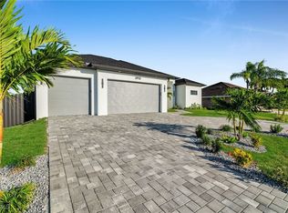 3913 Agualinda Blvd, Cape Coral, FL 33914