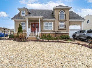 831 Tiller Dr, Forked River, NJ 08731