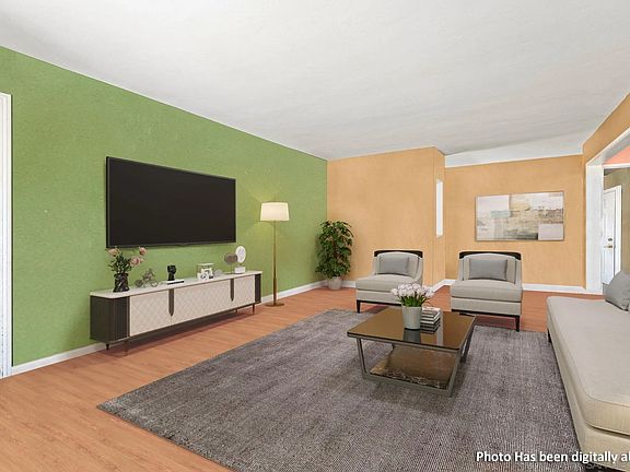 3rd image of 2687 Chauncey Dr