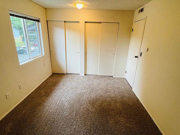 4th image of 12023 100th Ave NE APT 5C