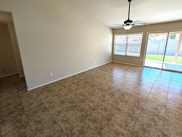 618 W Tumbleweed Rd — Photo 10