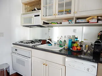 Rented by Starts New York Realty LLC