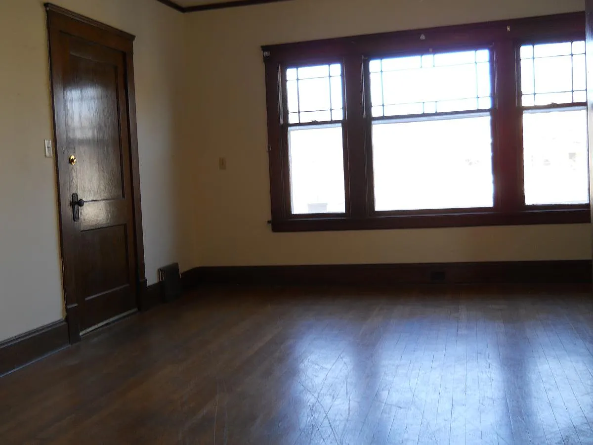 2 bed, 1200 sqft, $1,475 — Photo 2
