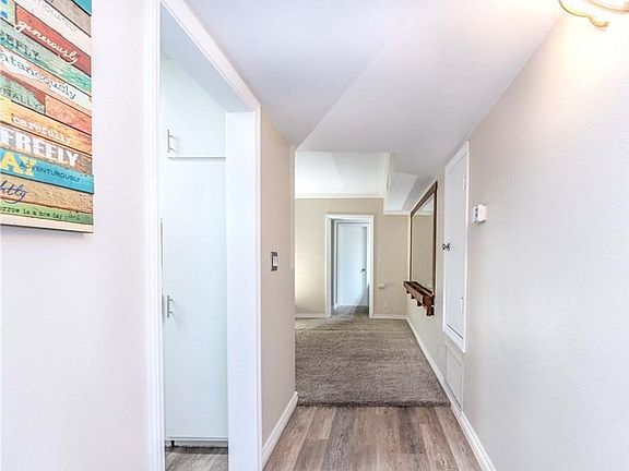 3rd image of 18307 Burbank Blvd Unit 28