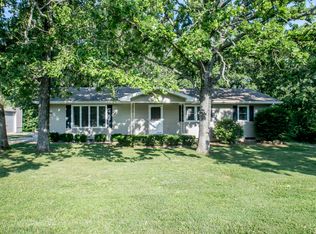 195 Metal Ln, Marshfield, MO 65706
