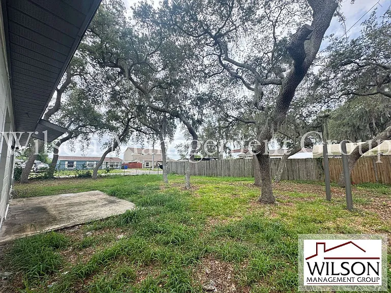 1013 Arizona Ct — Photo 28