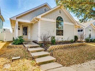 9882 Cedarcrest Dr, Aubrey, TX 76227
