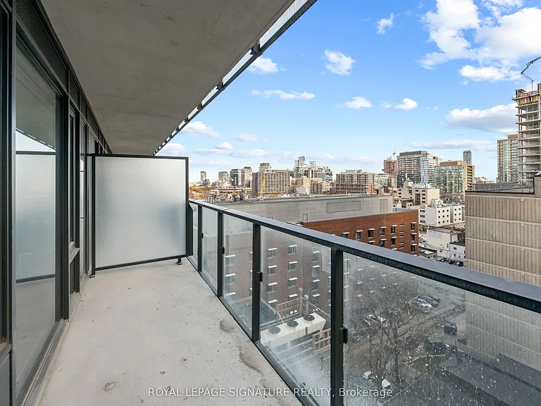 47 Mutual St #1002 — Photo 22