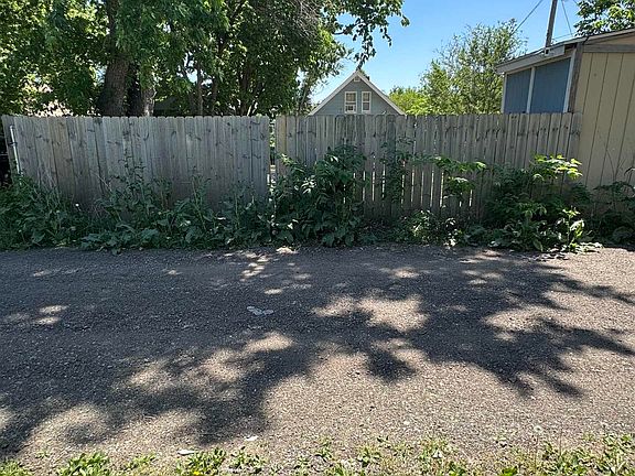 4th image of 4639 Grand Ave