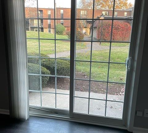 3rd image of 3501 Lodge Ln APT 102