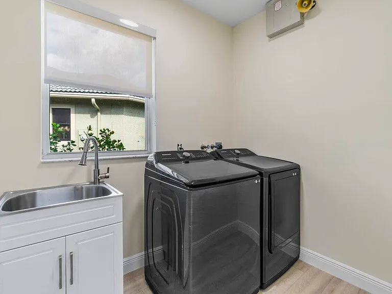 15621 Latina Pl — Photo 33