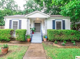 137 E 13th Ave, Belton, TX 76513