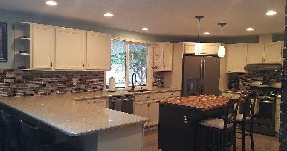 1st image of 3912 Woodlawn Dr SE