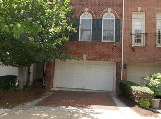 807 Oak Knoll Ter, Rockville, MD