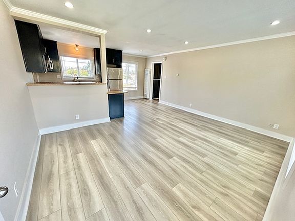 2nd image of 4050 Swift Ave APT 17