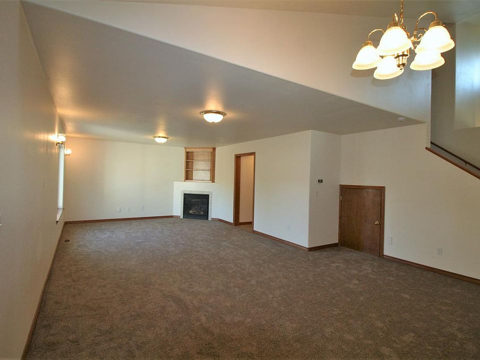 2nd image of 107 Joanna Pl