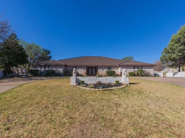 3 Sandstone Dr, Borger, TX 79007