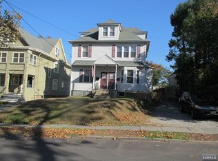 25 Highland Cross, Rutherford, NJ 07070