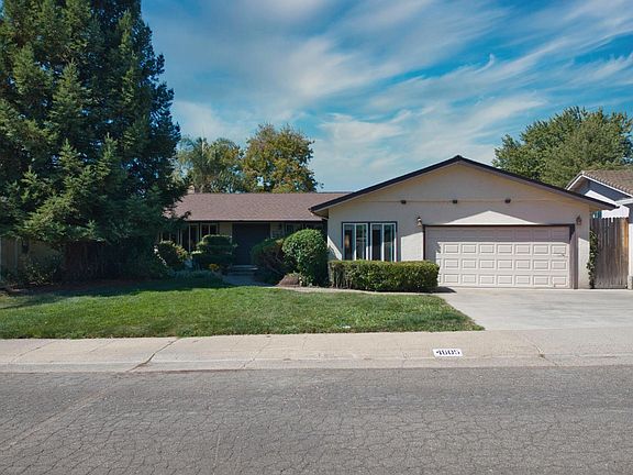 2nd image of 4605 Ladera Way