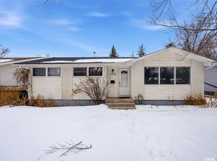 2804 Grant ROAD, Regina, SK S4S 5G2