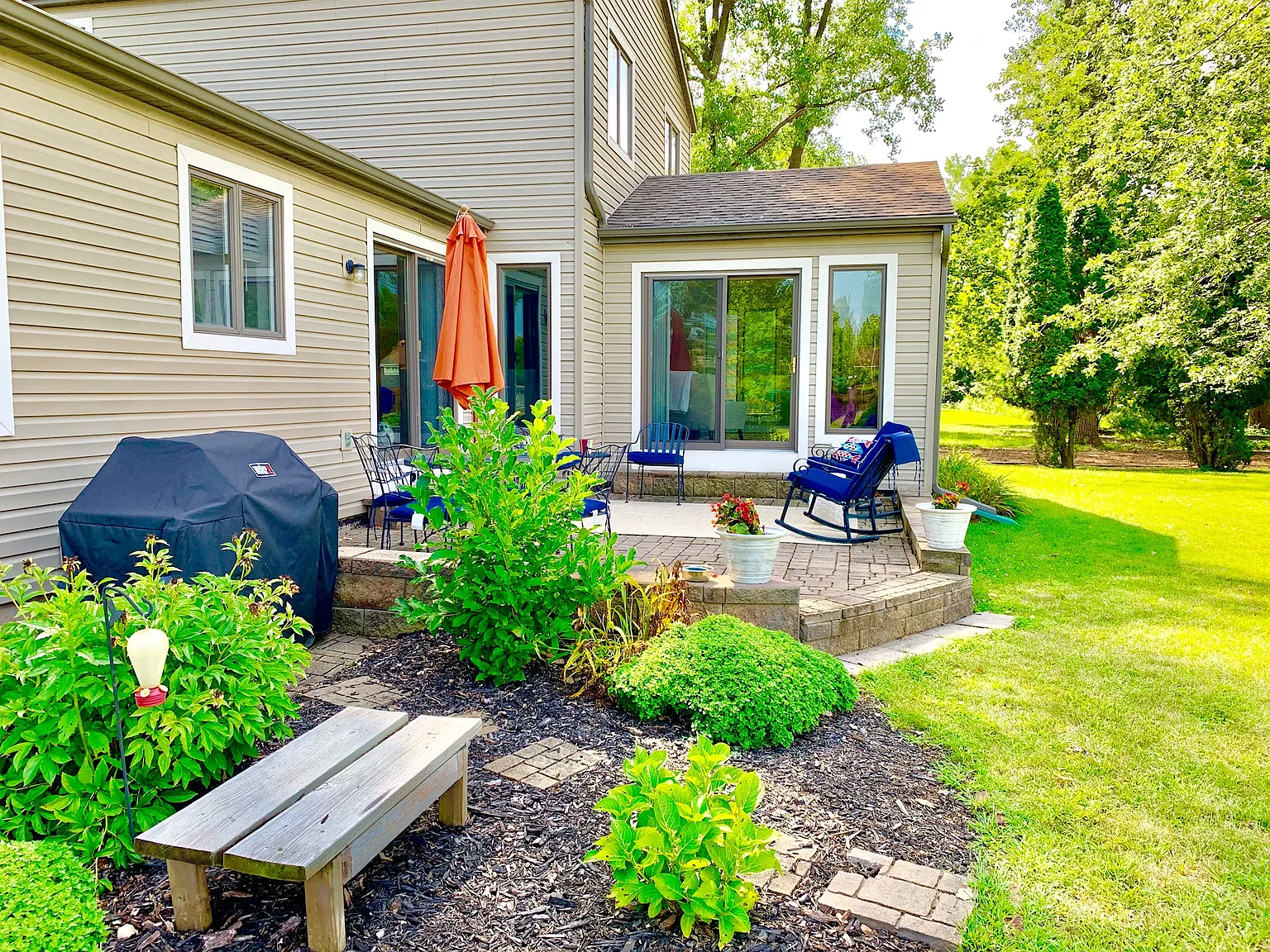 2202 Isle View Dr photo 1