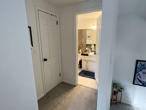 4th image of 3623 Glendale Ter