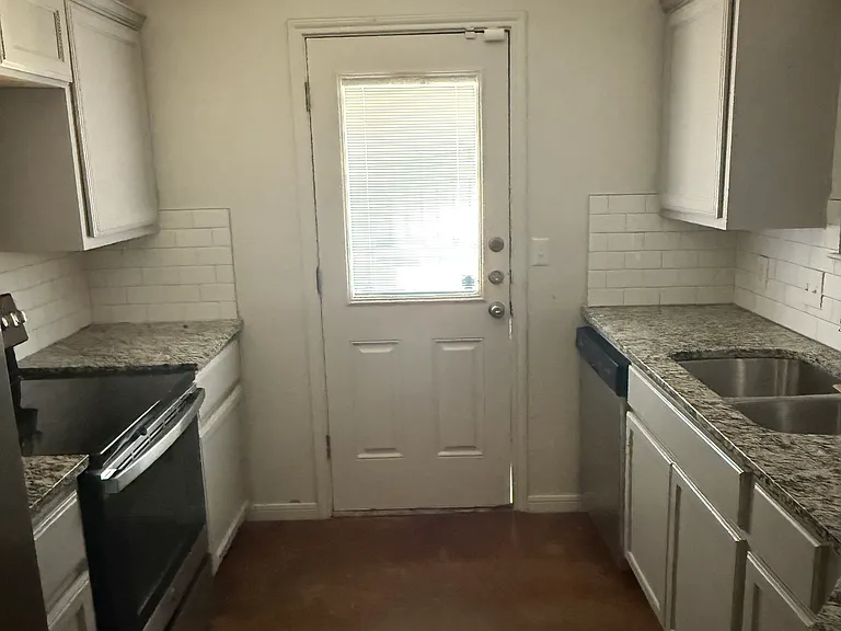 1603 Powder River Dr #B — Photo 4