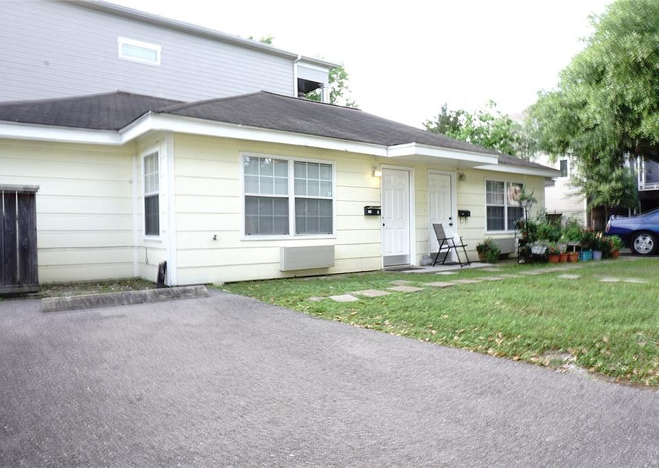 1st image of 230 W 27th St #1