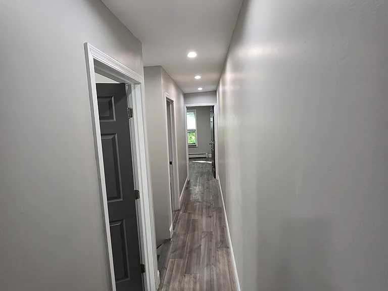 142 E Walnut St — Photo 14