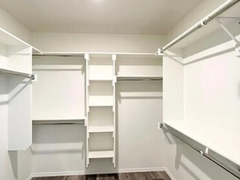 4223 W Santa Fe Street — Photo 9
