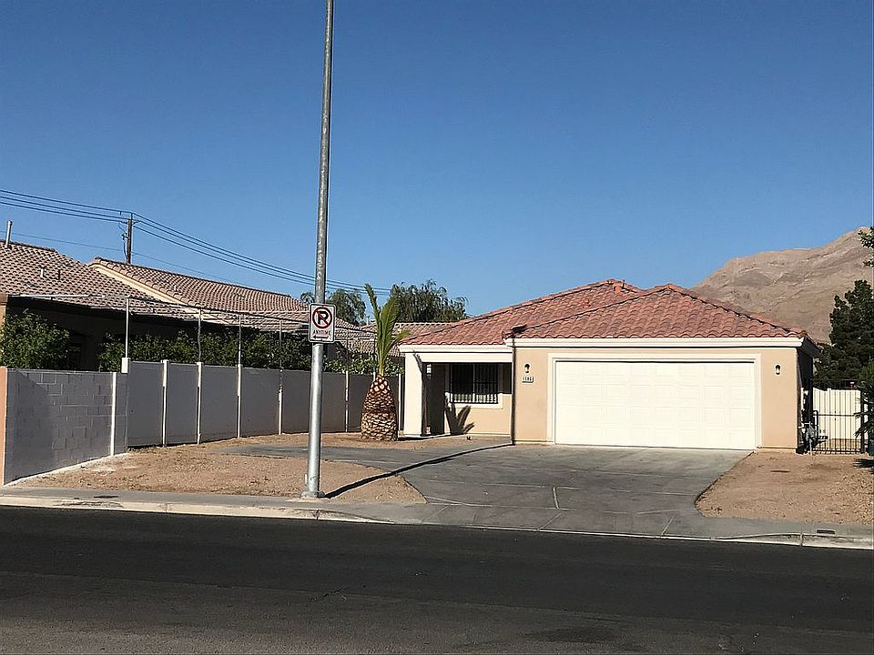 2nd image of 1586 N Christy Ln
