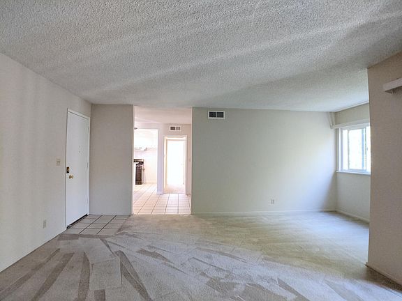 3rd image of 290 S Oakland Ave APT 12