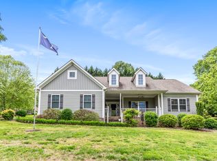 100 Lake Ridge Cir, Walhalla, SC 29691