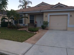 16520 NW 22nd St, Hollywood, FL 33028