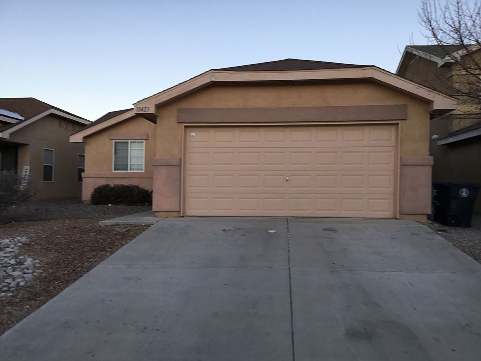 1st image of 10423 Griffon Dr NW